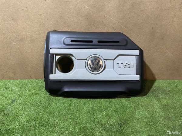 Декоративная крышка двигателя Volkswagen Passat B7
