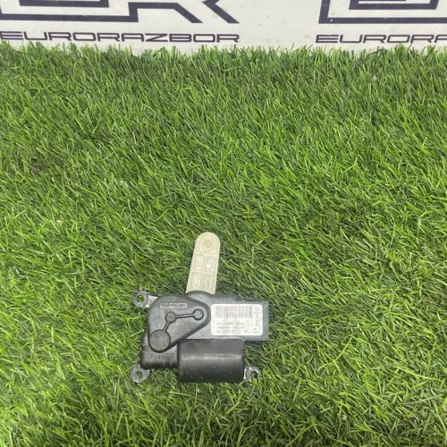 Моторчик заслонки печки Jaguar F Pace Velar