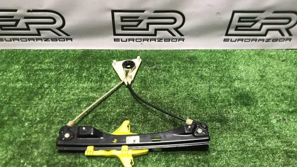 Стеклоподъемник задний правый Volkswagen Polo