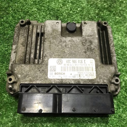 Блок управления двигателем Volkswagen Passat B7 Блок управления двигателем Volkswagen Passat B7