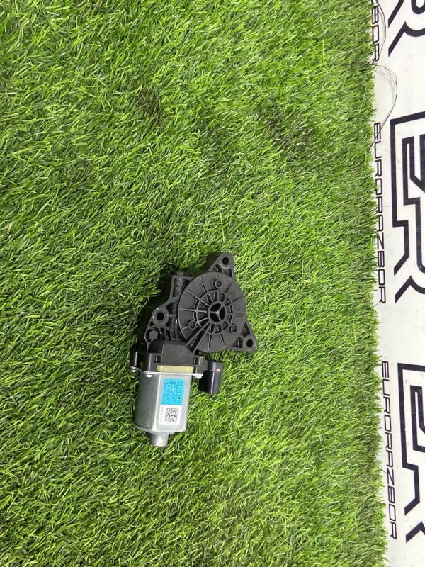 Моторчик стеклоподъёмника задний левый КIA К5