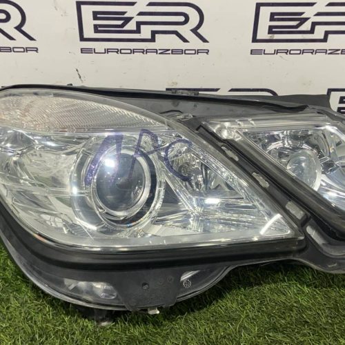 Фара правая для Mercedes W212