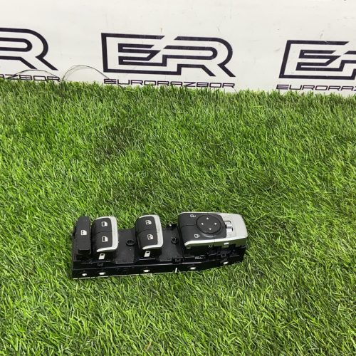 Блок стеклоподъёмника двери передней левой КIA К5