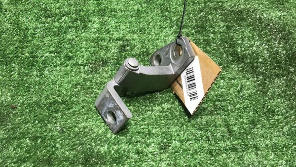 Петля двери передней правой Lexus RX