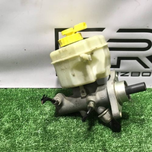 Главный тормозной цилиндр Volkswagen Touareg