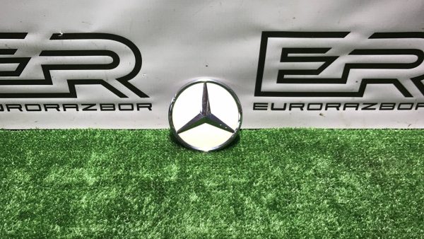 Значок (эмблема) крышки багажника Mercedes Benz C