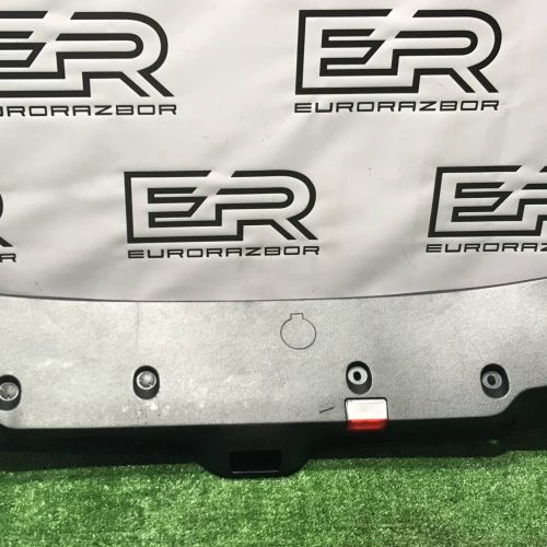 Обшивка крышки багажника Mercedes Benz C C205