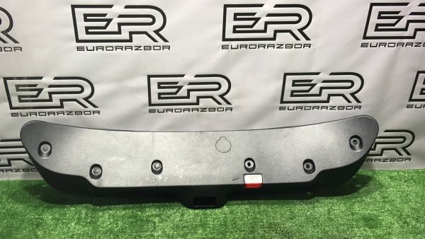 Обшивка крышки багажника Mercedes Benz C C205