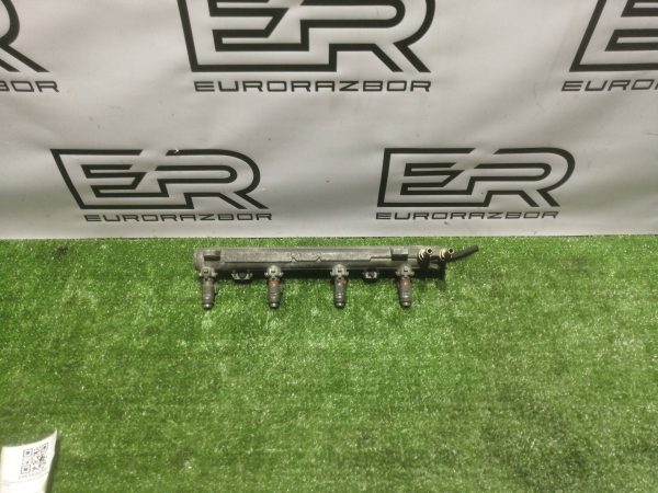 Топливная рампа Volkswagen Golf