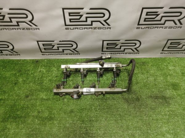 Топливная рампа BMW 7 E65/E66 (2001 2005)