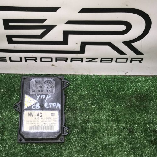 Блок розжига ксенона Audi Q3 8U (2011 2014)