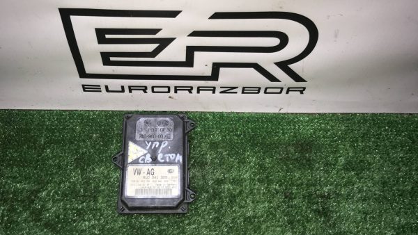 Блок розжига ксенона Audi Q3 8U (2011 2014)