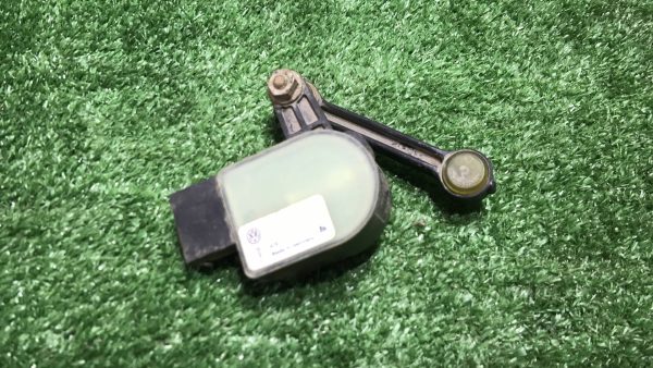 Датчик дорожного просвета Volkswagen Touareg