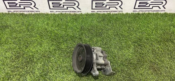 Насос ГУР для Mercedes Om642