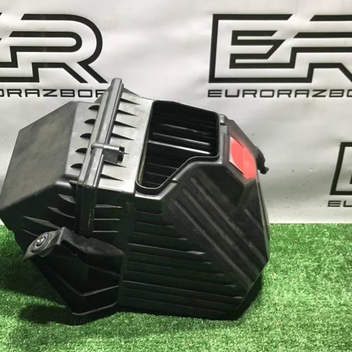 Корпус воздушногo фильтра Land Rover рест.