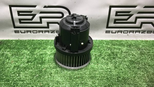 Моторчик печки задний Land Rover рест.