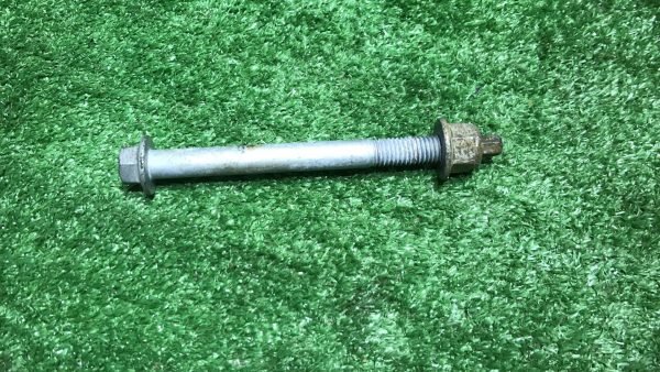 Болт развальный Land Rover Range Rover Evoque