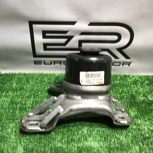 Кронштейн двигателя левый Land Rover рест.