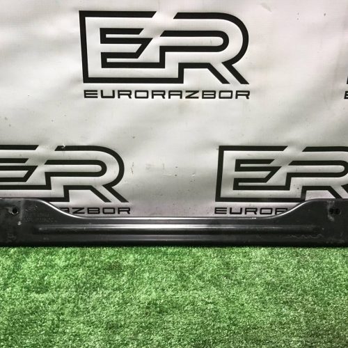 Планка кассеты радиаторов нижняя Land Rover рест.