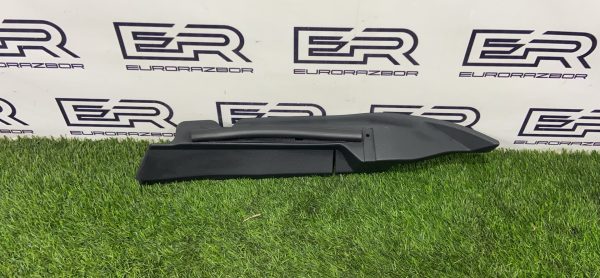 Накладка крыла передняя правая Toyota Hilux 8 Рест