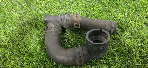 Патрубок системы охлаждения Jaguar F Pace Х761