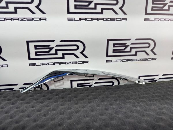 Молдинг бампера правый Mercedes CLA C117 рест