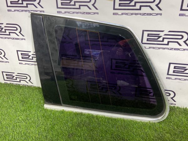 Стекло собачника левое Volkswagen Touareg