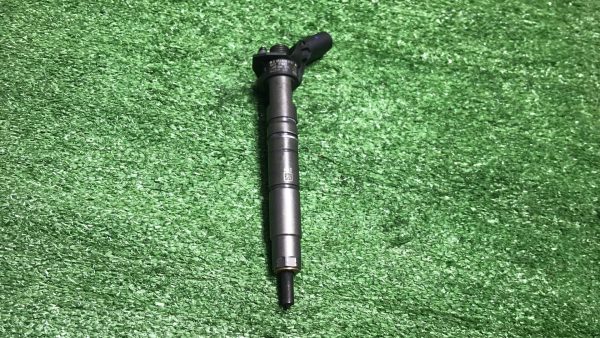 Форсунка топливная Mercedes Benz GLE W166