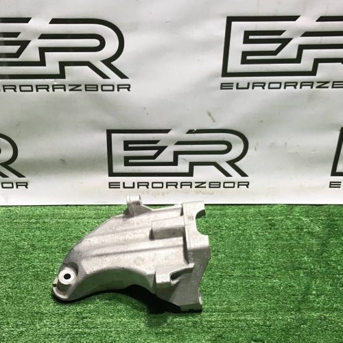 Кронштейн двигателя левый Mercedes Benz GLC X253