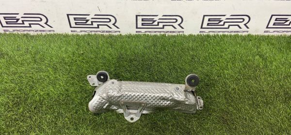 Тепловой экран выпускного коллектора правый для Mercedes Om642