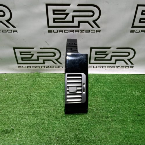 Дефлектор обдува салона правый Land Rover