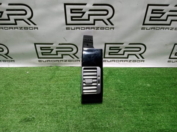 Дефлектор обдува салона правый Land Rover