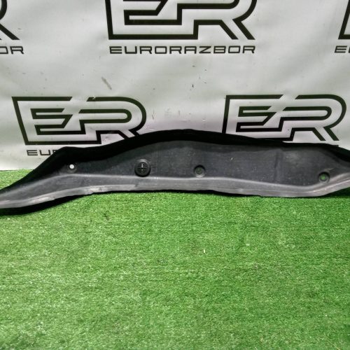 Пыльник крыла правого Mercedes Benz C W205