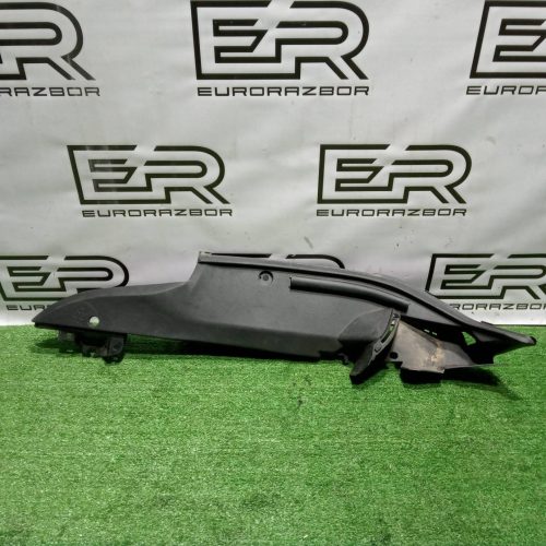 Пыльник крыла переднего правого Lexus RX