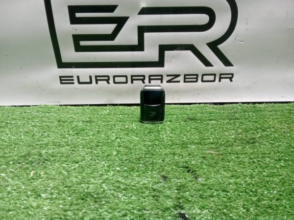 Кнопка открытия багажника Mercedes Benz E W212