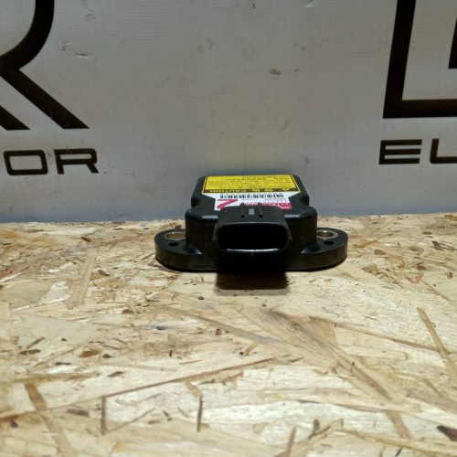 Модуль управления двери левой Lexus RX