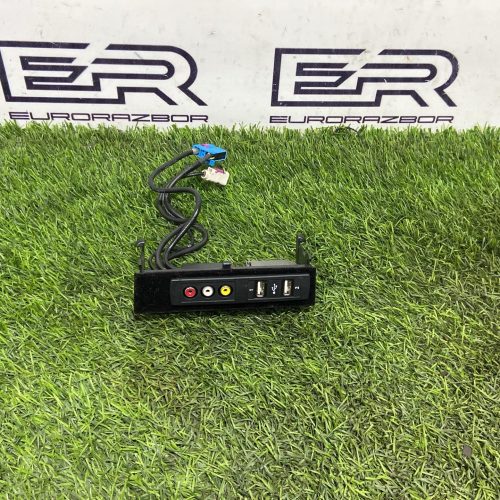 Разъём USB Mercedes W222