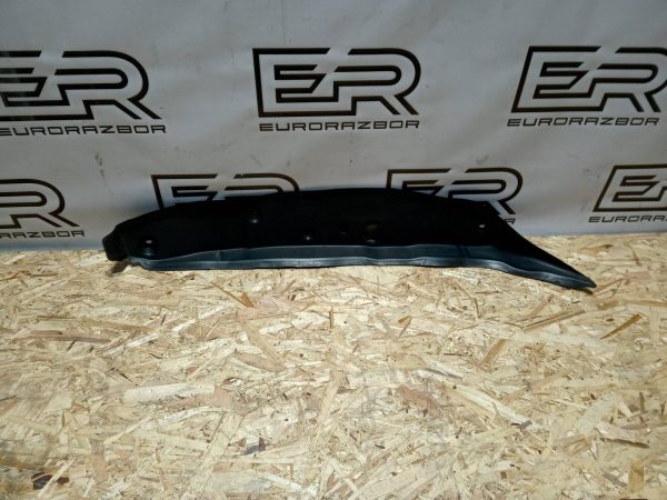 Пыльник крыла правого Mercedes Benz C W205