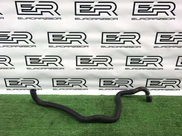 Патрубок охлаждения Land Rover Range Rover Evoque