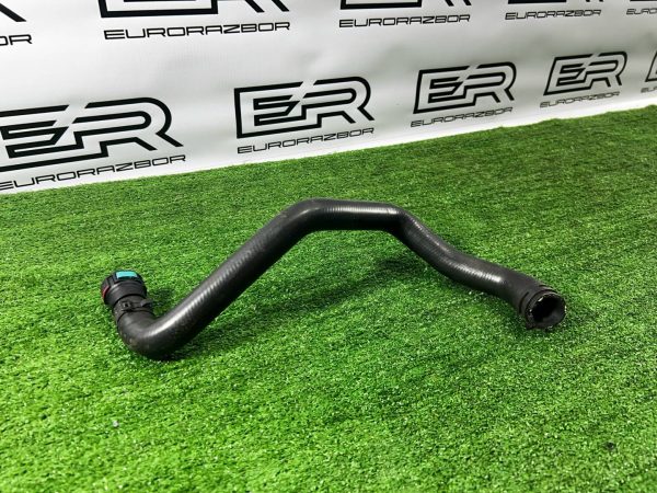 Патрубок охлаждения Land Rover Range Rover