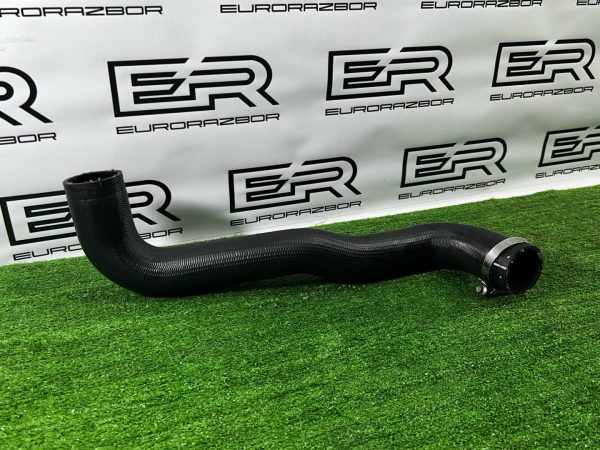 Патрубок охлаждения Land Rover Range Rover 4 L405