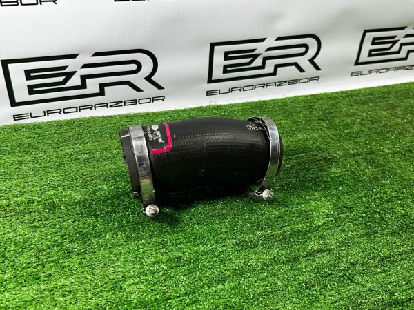 Патрубок воздушного фильтра Land Rover рест.