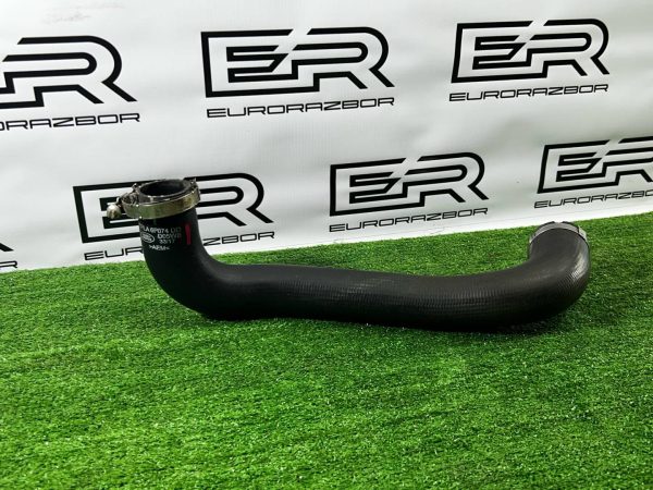 Патрубок интеркулера Land Rover Range Rover 4 L405