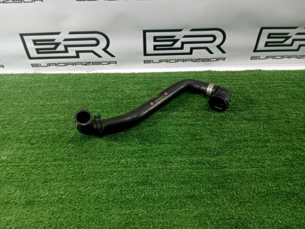 Патрубок охлаждения Land Rover Range Rover Evoque