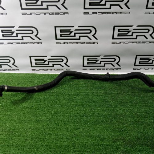 Патрубок охлаждения Land Rover Range Rover Evoque