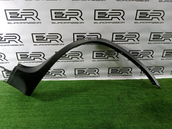 Накладка колесной арки передний правый BMW X5 E53