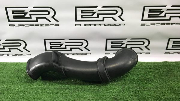 Патрубок воздушного фильтра Audi Q7 4L 7L0129071