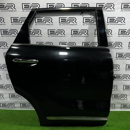 Дверь задняя правая Kia Sorento 3 UM