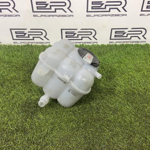 Бачок расширительный Audi Q7 Q8 4M