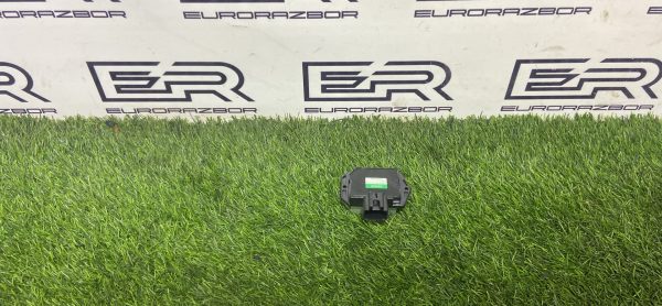 Резистор печки Toyota Hilux 8 Рест